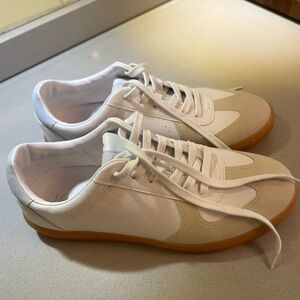 J. Crew city tour sneakers. White with cream trim. Never worn. Women’s size 9.